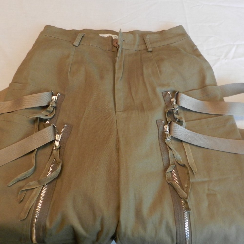 Hot & Delicious high waist, multi-pocket zip utility/cargo pants in olive green